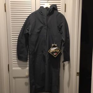 66 North Gore-Tex Women’s Coat, NWT